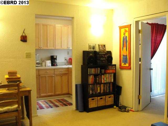 6387 DANA ST, OAKLAND, California 94609-1337, ,Comm Ri Multi-units 5+,For Sale,DANA ST,40602264