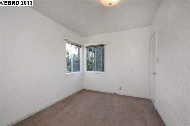 1420 ALCATRAZ AVE, BERKELEY, California 94702-2711, ,Comm Ri Multi-units 5+,For Sale,ALCATRAZ AVE,40602408
