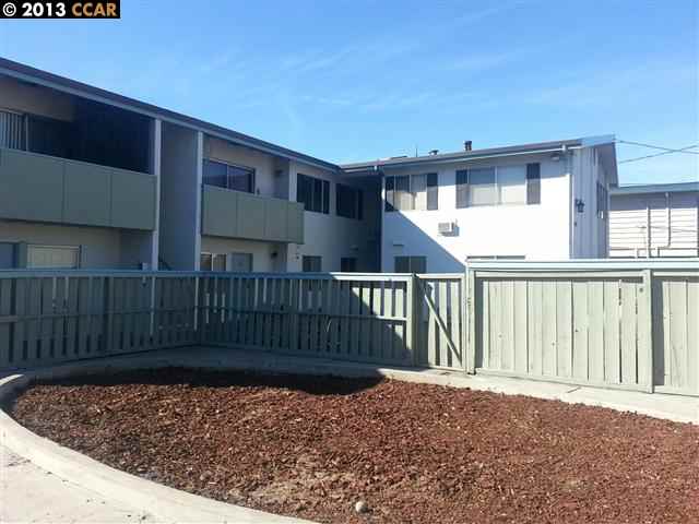 1854 ROBIN LN, CONCORD, California 94520-3815, ,Comm Ri Multi-units 5+,For Sale,ROBIN LN,40602662