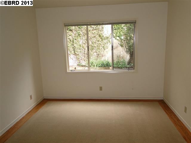1715 SPRUCE ST, BERKELEY, California 94709-1726, ,Comm Ri Multi-units 5+,For Sale,SPRUCE ST,40604180