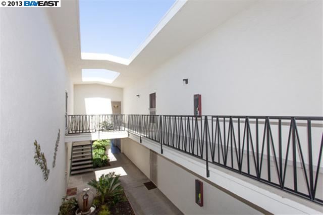 58 OAKES BLVD, SAN LEANDRO, California 94577-2825, ,Comm Ri Multi-units 5+,For Sale,OAKES BLVD,40605246