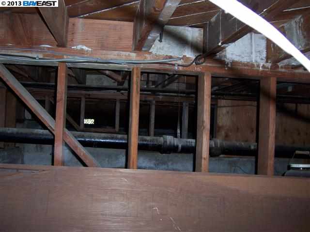 293 EUCLID AVE, OAKLAND, California 94610-3128, ,Comm Ri Multi-units 5+,For Sale,EUCLID AVE,40606469