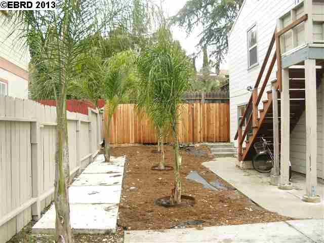 6840 MACARTHUR BLVD, OAKLAND, California 94605-2547, ,Comm Ri Multi-units 5+,For Sale,MACARTHUR BLVD,40607342