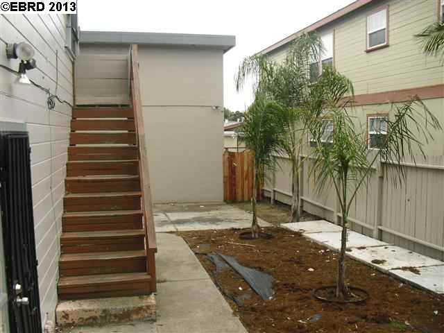 6840 MACARTHUR BLVD, OAKLAND, California 94605-2547, ,Comm Ri Multi-units 5+,For Sale,MACARTHUR BLVD,40607342