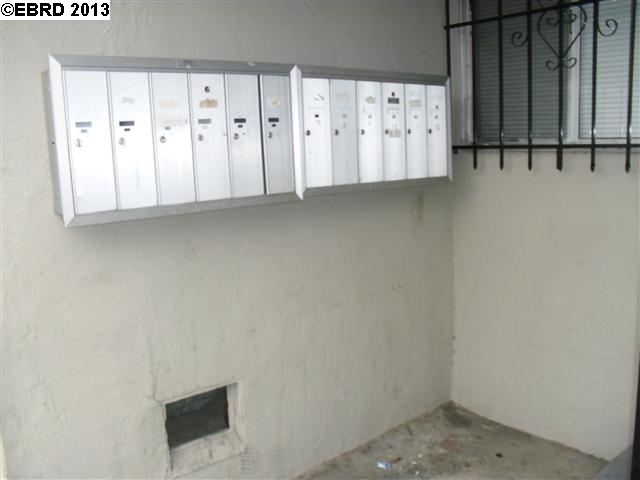 6840 MACARTHUR BLVD, OAKLAND, California 94605-2547, ,Comm Ri Multi-units 5+,For Sale,MACARTHUR BLVD,40607342