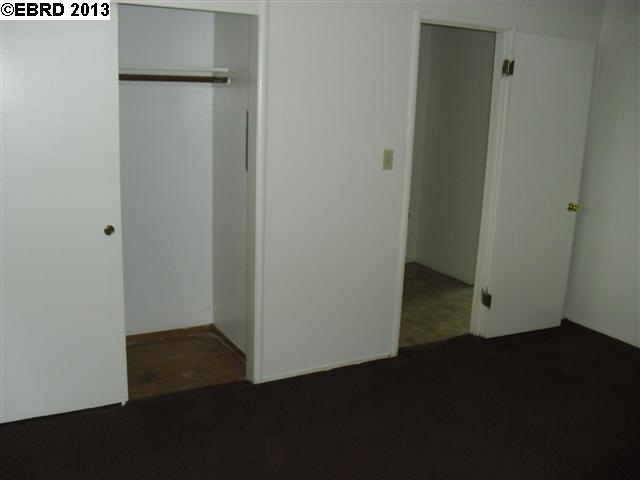 6840 MACARTHUR BLVD, OAKLAND, California 94605-2547, ,Comm Ri Multi-units 5+,For Sale,MACARTHUR BLVD,40607342