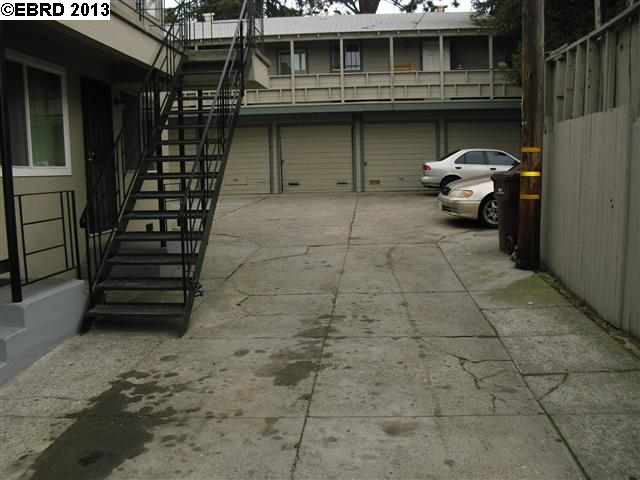 6840 MACARTHUR BLVD, OAKLAND, California 94605-2547, ,Comm Ri Multi-units 5+,For Sale,MACARTHUR BLVD,40607342