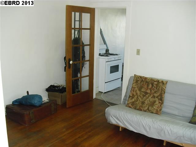 1374 32ND ST, OAKLAND, California 94602-1023, ,Comm Ri Multi-units 5+,For Sale,32ND ST,40608185