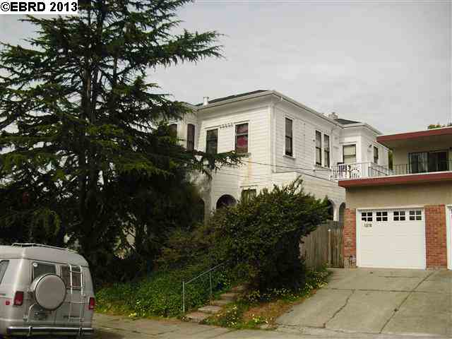 1374 32ND ST, OAKLAND, California 94602-1023, ,Comm Ri Multi-units 5+,For Sale,32ND ST,40608185