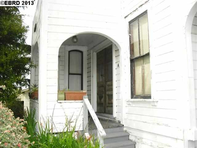 1374 32ND ST, OAKLAND, California 94602-1023, ,Comm Ri Multi-units 5+,For Sale,32ND ST,40608185
