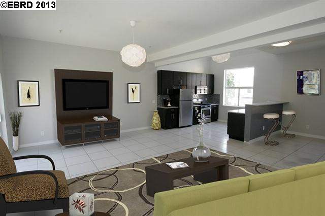 2335 Market St, OAKLAND, California 94607, ,Comm Ri Multi-units 5+,For Sale,Market St,40608258