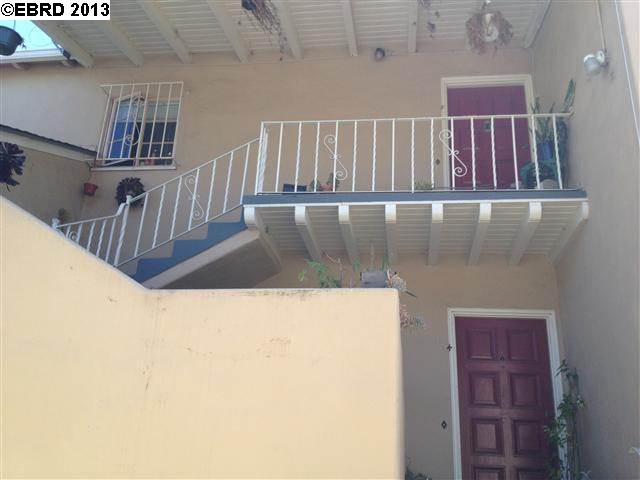 2301 IVY DR, OAKLAND, California 94606-2063, ,Comm Ri Multi-units 5+,For Sale,IVY DR,40610939