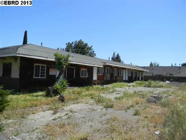 316 TREGALLAS RD, ANTIOCH, California 94509-5067, ,Comm Ri Multi-units 5+,For Sale,TREGALLAS RD,40611170