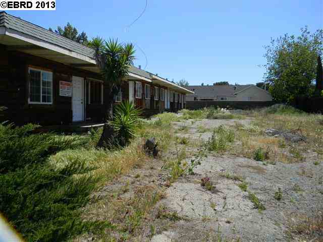 316 TREGALLAS RD, ANTIOCH, California 94509-5067, ,Comm Ri Multi-units 5+,For Sale,TREGALLAS RD,40611170