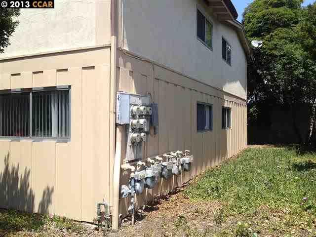 36880 Newark Blvd, NEWARK, California 94560, ,Comm Ri Multi-units 5+,For Sale,Newark Blvd,40614257