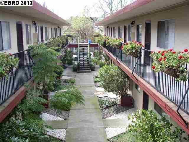 200 E. 15th St., OAKLAND, California 94606, ,Comm Ri Multi-units 5+,For Sale,E. 15th St.,40614303