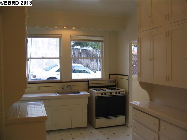 244 29TH ST, OAKLAND, California 94611-5915, ,Comm Ri Multi-units 5+,For Sale,29TH ST,40616454