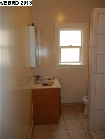 1921 26th Avenue, OAKLAND, California 94601, ,Comm Ri Multi-units 5+,For Sale,26th Avenue,40617383