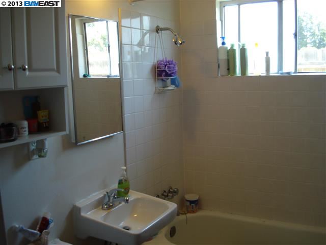 27331 Manon Avenue, HAYWARD, California 94544, ,Comm Ri Multi-units 5+,For Sale,Manon Avenue,40618074