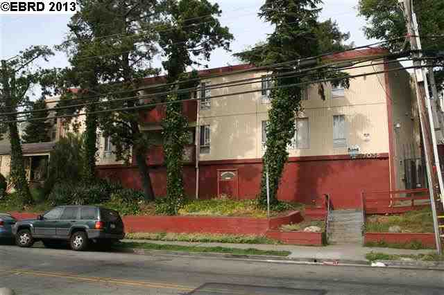 7036 MacArthur Blvd, OAKLAND, California 94605, ,Comm Ri Multi-units 5+,For Sale,MacArthur Blvd,40619013