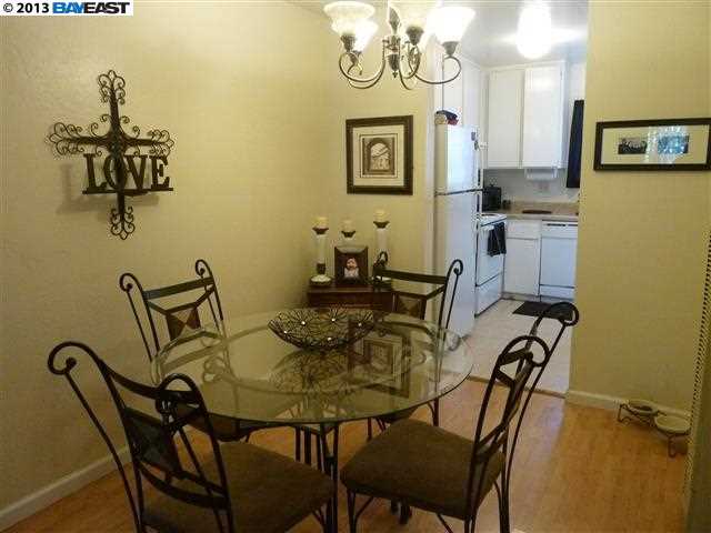 4904 Sonoma Hwy, SANTA ROSA, California 95409, ,Comm Ri Multi-units 5+,For Sale,Sonoma Hwy,40620145