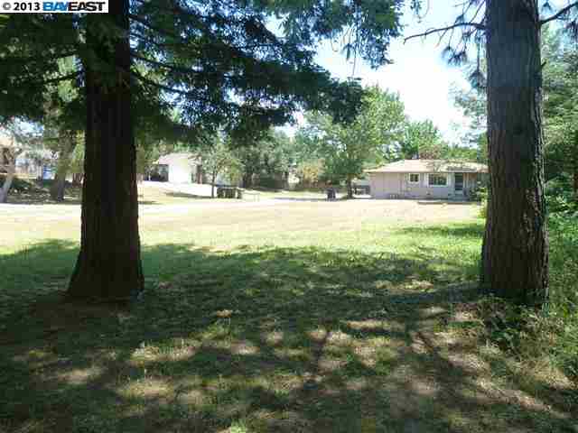 4904 Sonoma Hwy, SANTA ROSA, California 95409, ,Comm Ri Multi-units 5+,For Sale,Sonoma Hwy,40620145