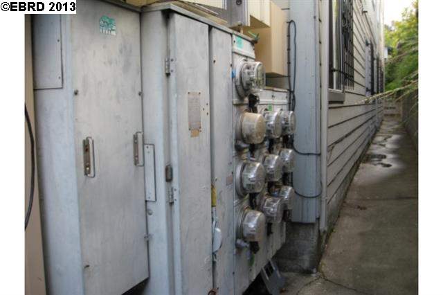 2276 MacArthur Blvd., OAKLAND, California 94602, ,Comm Ri Multi-units 5+,For Sale,MacArthur Blvd.,40620326