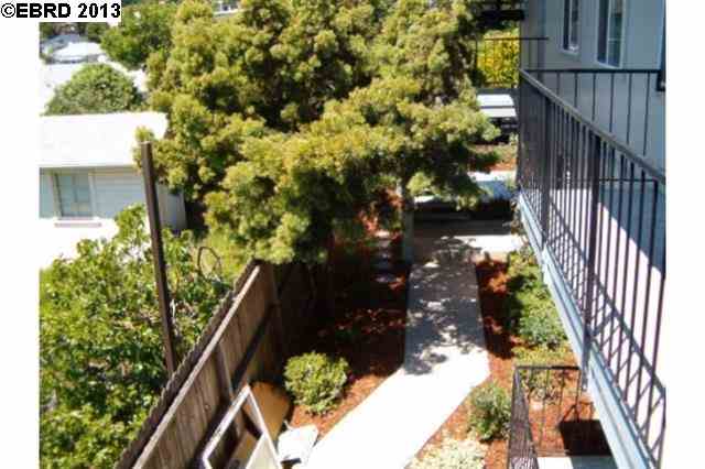 2276 MacArthur Blvd., OAKLAND, California 94602, ,Comm Ri Multi-units 5+,For Sale,MacArthur Blvd.,40620326