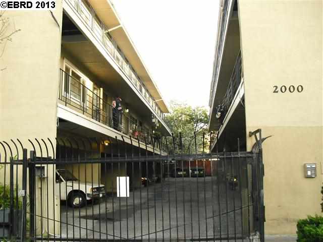 2000 LINDEN ST, OAKLAND, California 94607-2840, ,Comm Ri Multi-units 5+,For Sale,LINDEN ST,40621831