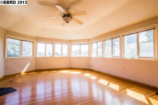 842 CEDAR ST, ALAMEDA, California 94501-5216, ,Comm Ri Multi-units 5+,For Sale,CEDAR ST,40622612