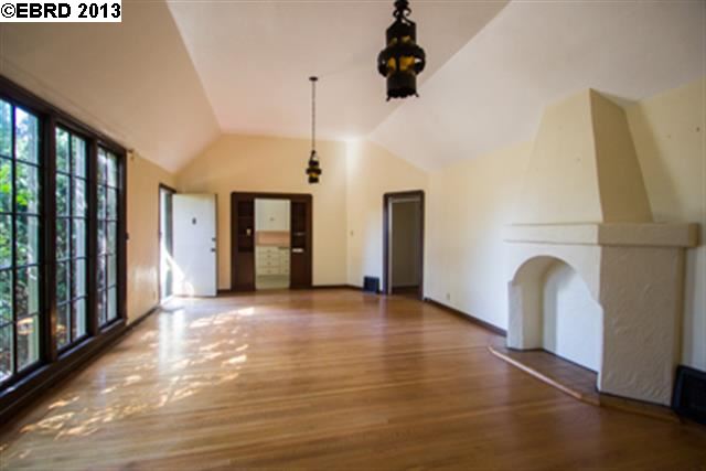 842 CEDAR ST, ALAMEDA, California 94501-5216, ,Comm Ri Multi-units 5+,For Sale,CEDAR ST,40622612