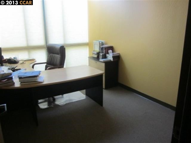 140 Gregory Lane Suite 120, PLEASANT HILL, California 94523, ,Comm Industrial For Lease,For Rent,Gregory Lane Suite 120,40938628
