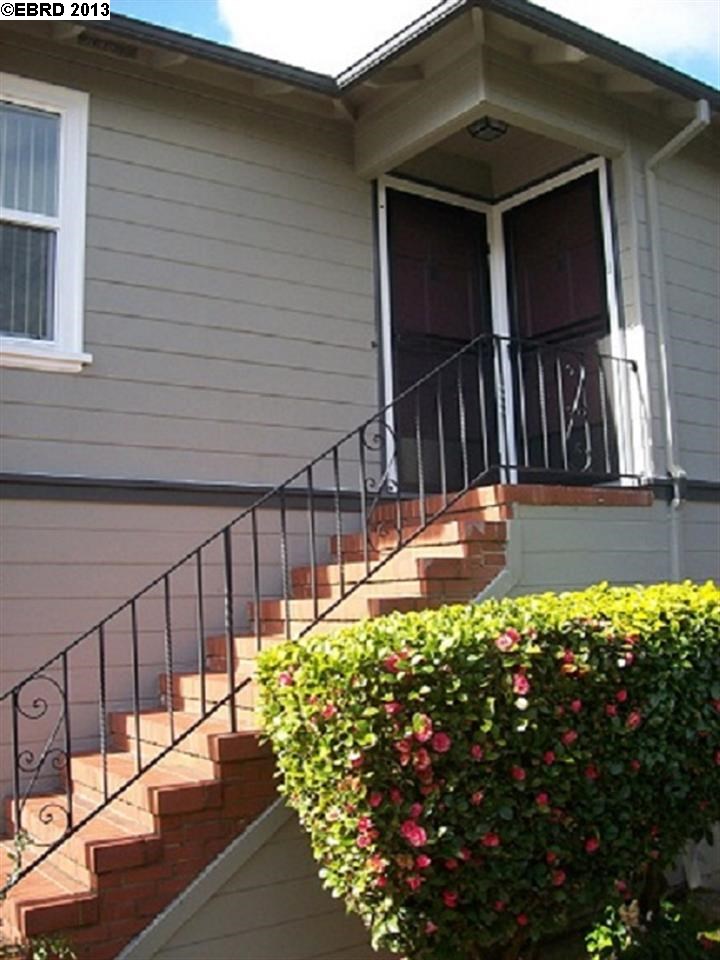 1607 Santa Clara Ave, ALAMEDA, California 94501, ,Comm Ri Multi-units 5+,For Sale,Santa Clara Ave,40627088