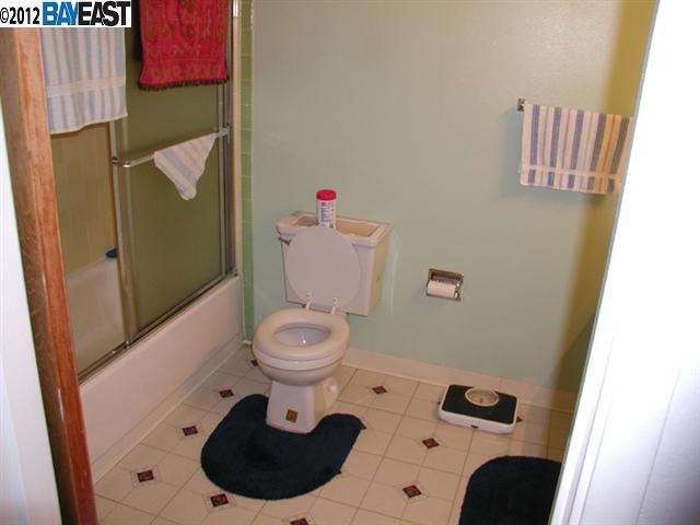 489 WILLOW AVE, HAYWARD, California 94541-2468, ,Comm Ri Multi-units 5+,For Sale,WILLOW AVE,40628409