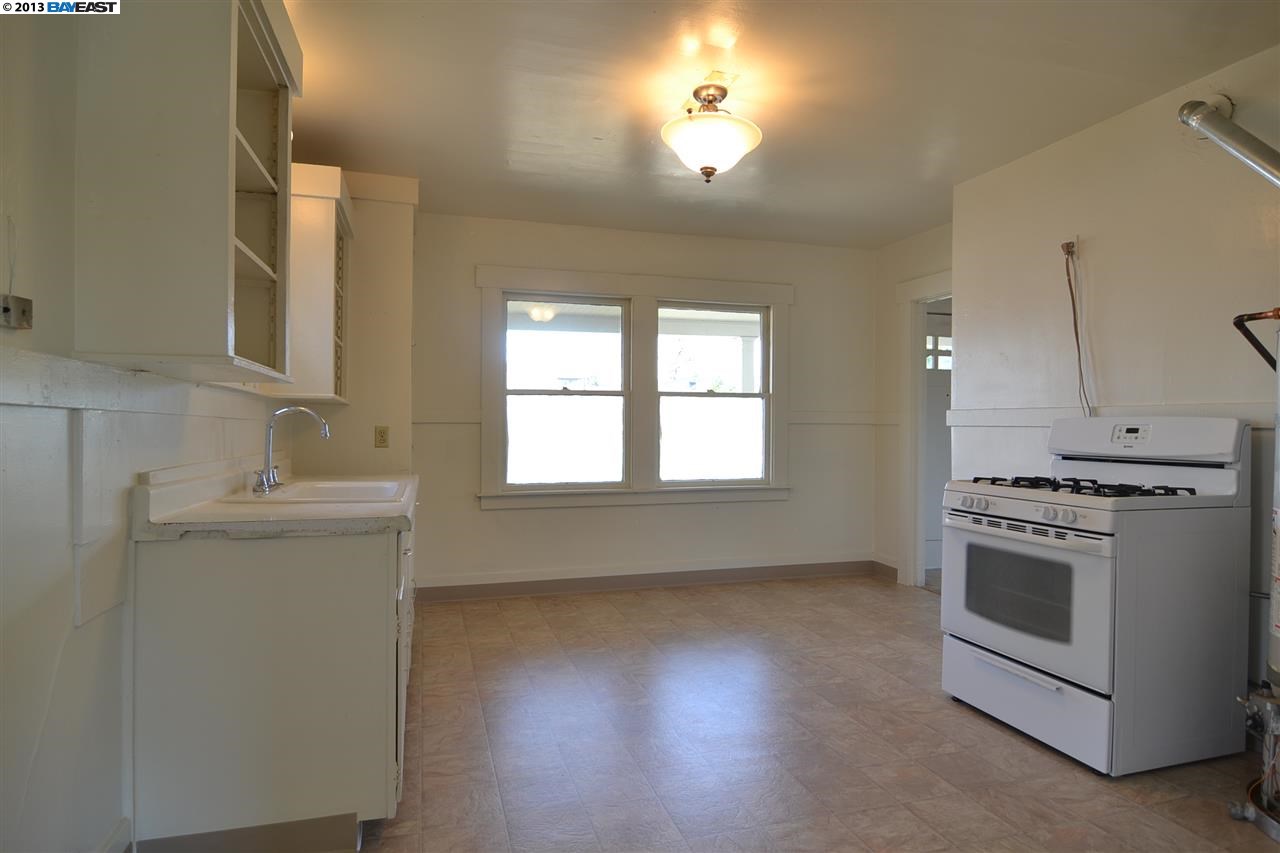 377 SYCAMORE AVE, HAYWARD, California 94544-1505, ,Comm Ri Multi-units 5+,For Sale,SYCAMORE AVE,40628759
