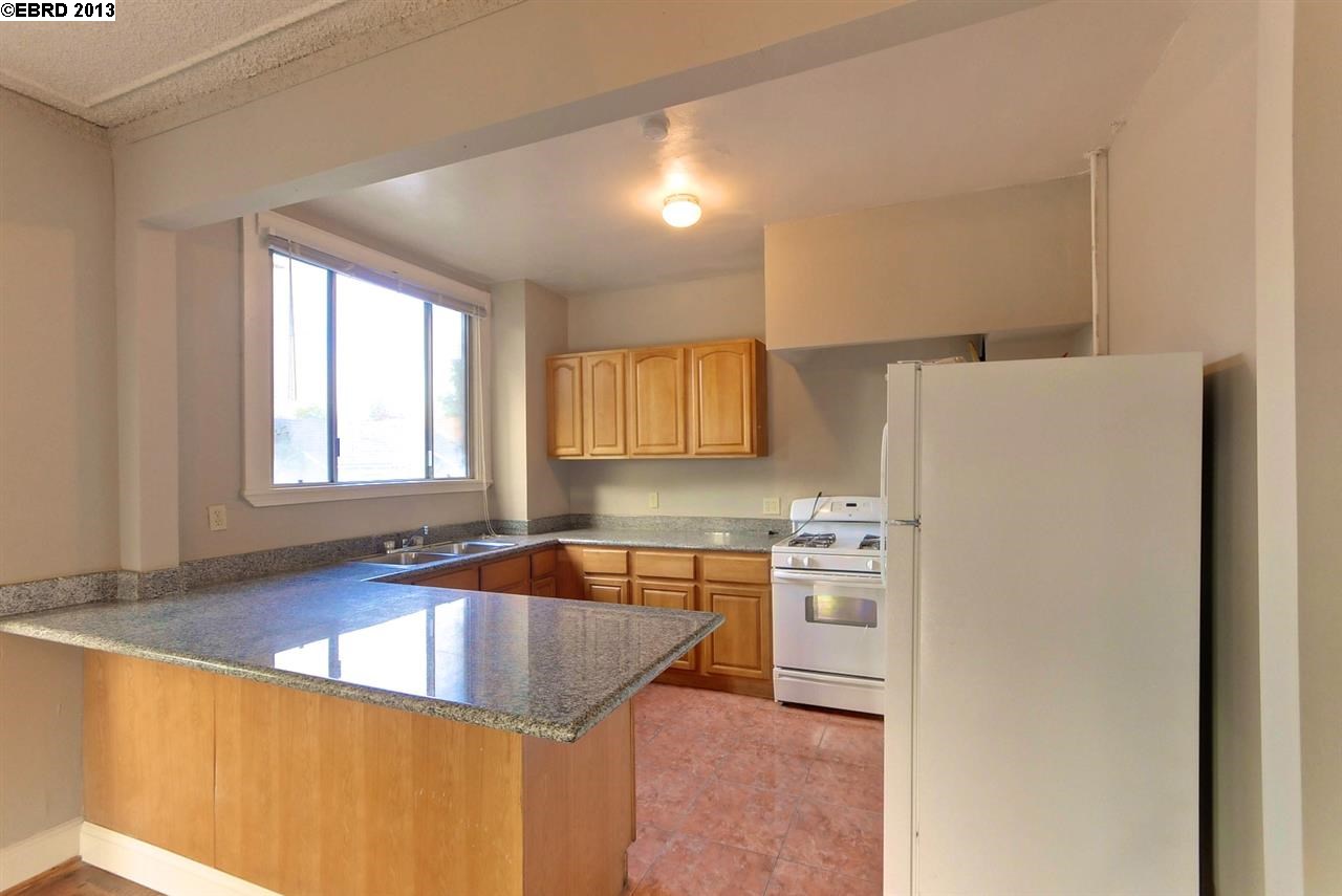 1804 62ND ST, BERKELEY, California 94703-2703, ,Comm Ri Multi-units 5+,For Sale,62ND ST,40629586