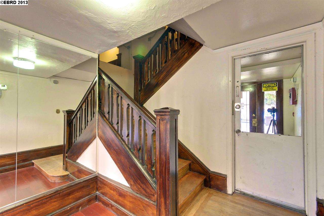 1804 62ND ST, BERKELEY, California 94703-2703, ,Comm Ri Multi-units 5+,For Sale,62ND ST,40629586