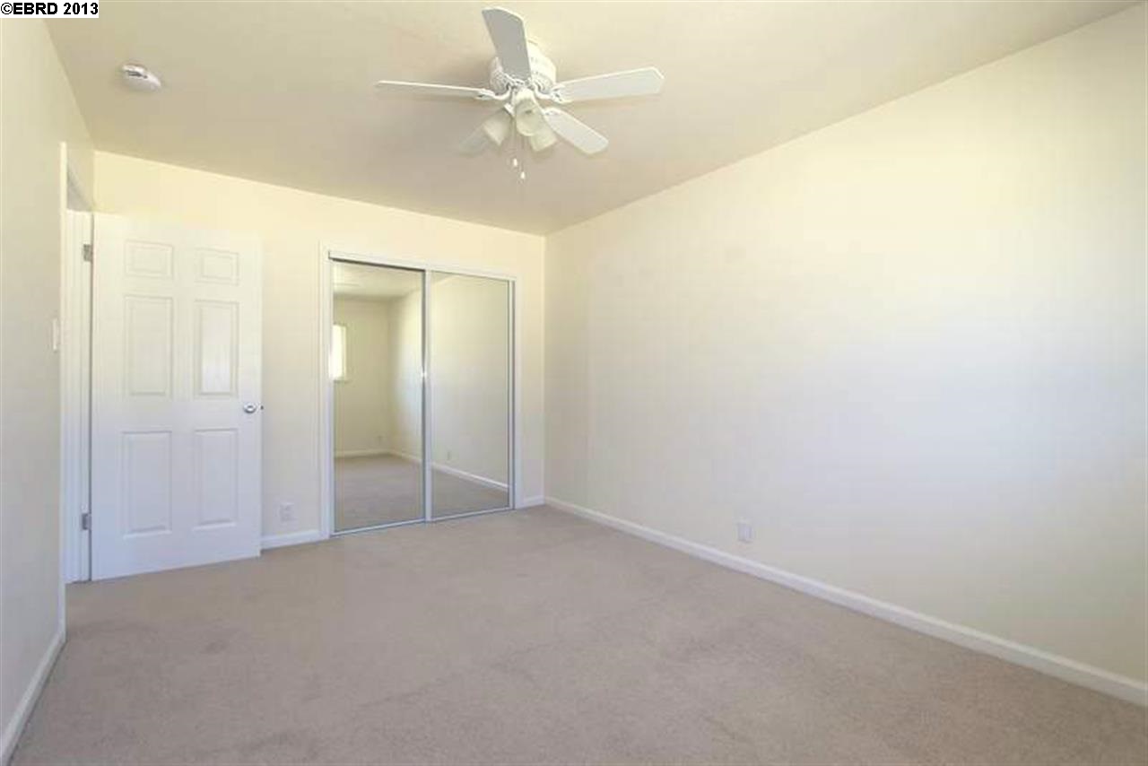 516 BUENA VISTA AVE, ALAMEDA, California 94501-2002, ,Comm Ri Multi-units 5+,For Sale,BUENA VISTA AVE,40629973