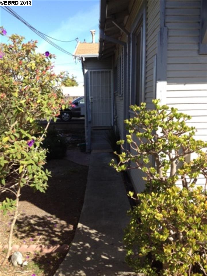1277 Hearst Ave, BERKELEY, California 94702-1443, ,Comm Ri Multi-units 5+,For Sale,Hearst Ave,40633577