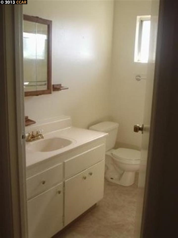 1973 JACQUELINE WAY, CONCORD, California 94519-1717, ,Comm Ri Multi-units 5+,For Sale,JACQUELINE WAY,40633608