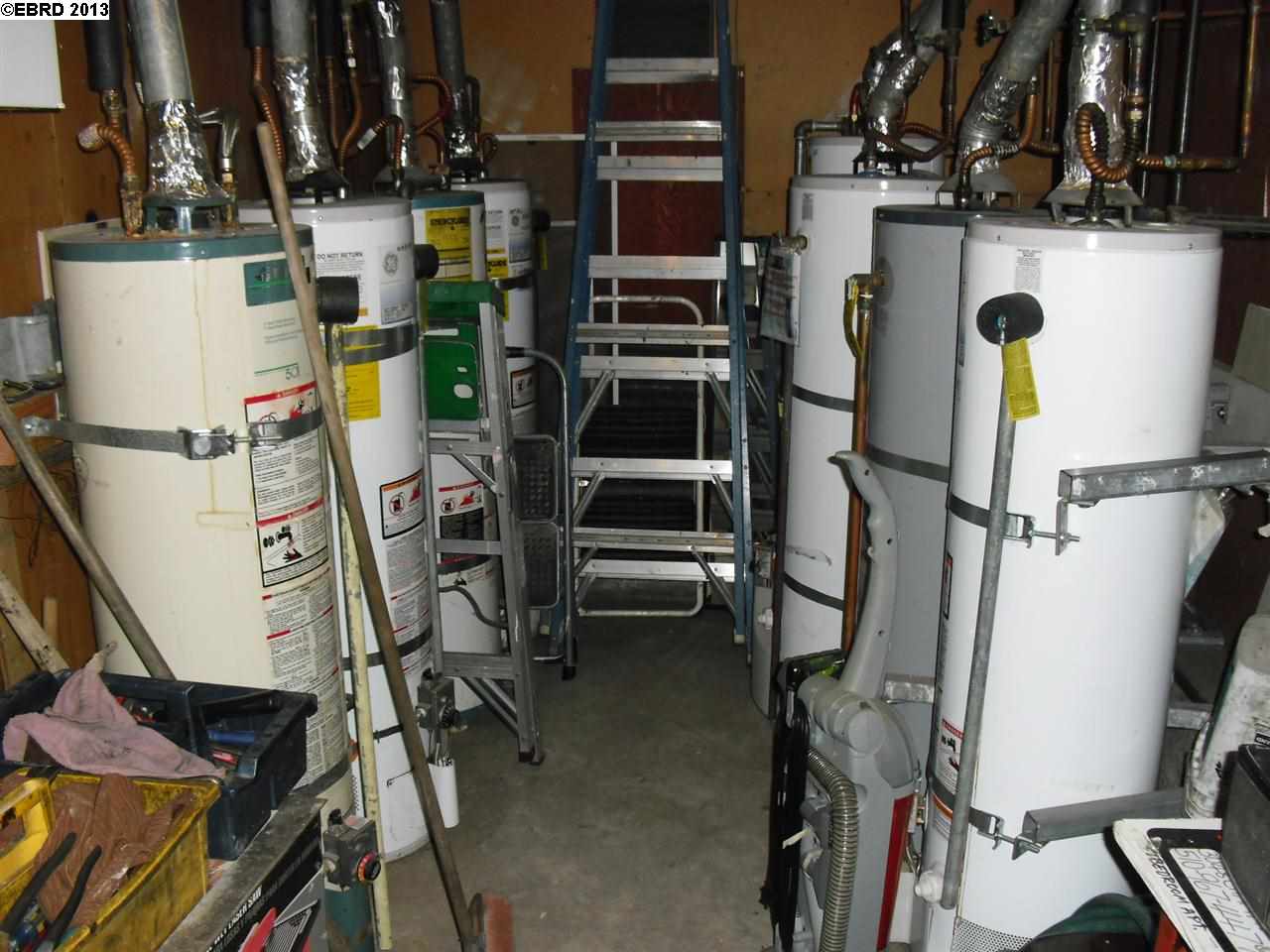 3048 CHAMPION ST, OAKLAND, California 94602-2706, ,Comm Ri Multi-units 5+,For Sale,CHAMPION ST,40635163