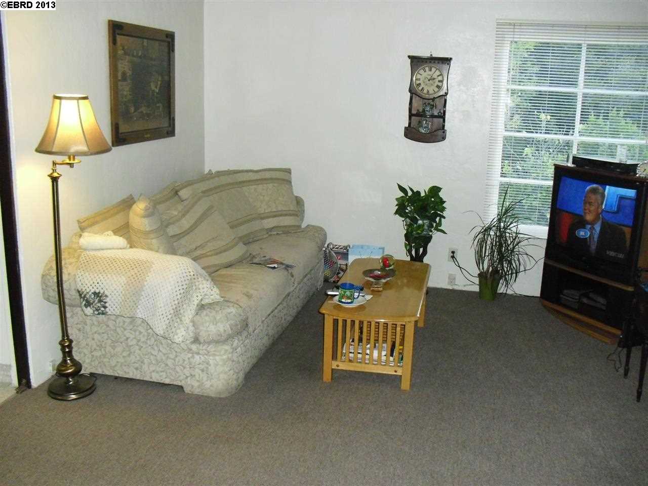 3048 CHAMPION ST, OAKLAND, California 94602-2706, ,Comm Ri Multi-units 5+,For Sale,CHAMPION ST,40635163