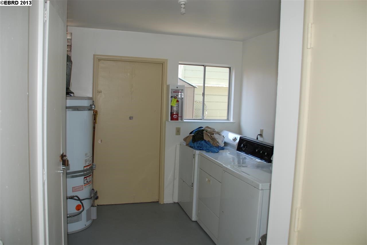 422 TAYLOR AVE, ALAMEDA, California 94501-3719, ,Comm Ri Multi-units 5+,For Sale,TAYLOR AVE,40635432