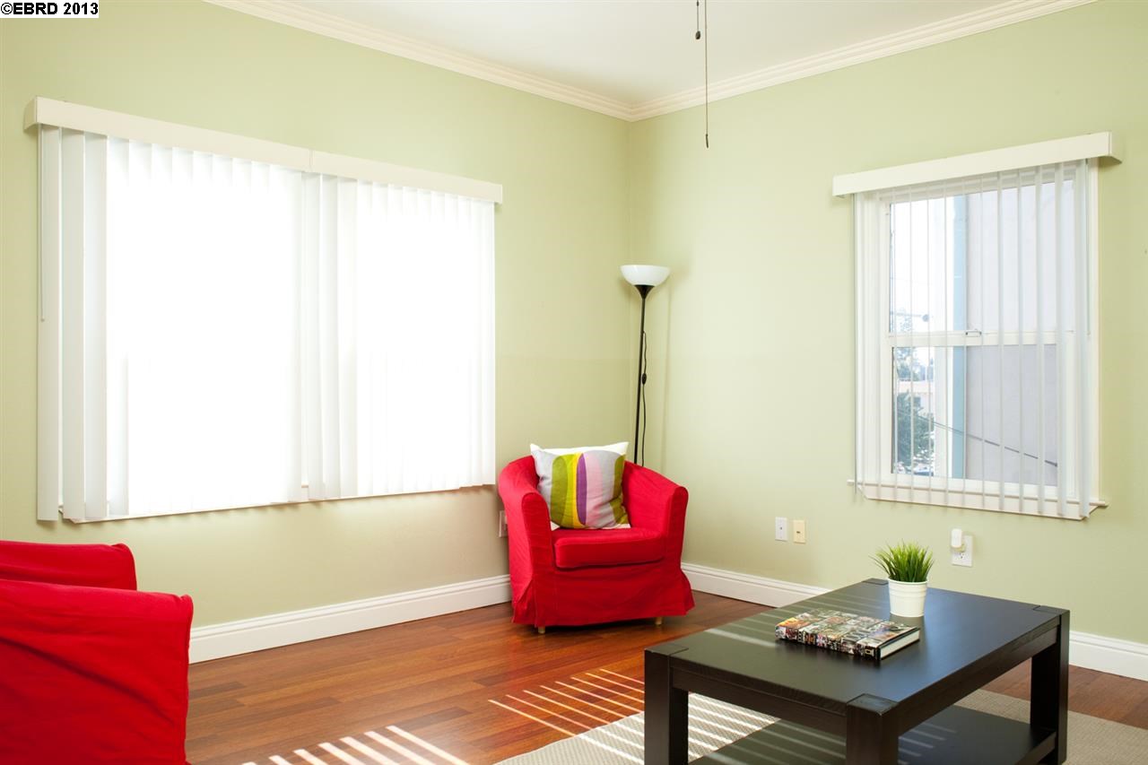 1929 26TH AVE, OAKLAND, California 94601-1764, ,Comm Ri Multi-units 5+,For Sale,26TH AVE,40636794