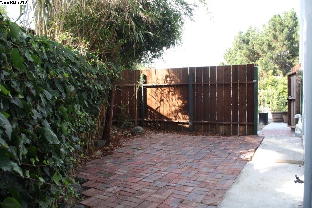 447 Santa Fe, RICHMOND, California 94801-3910, ,Comm Ri Multi-units 5+,For Sale,Santa Fe,40637041