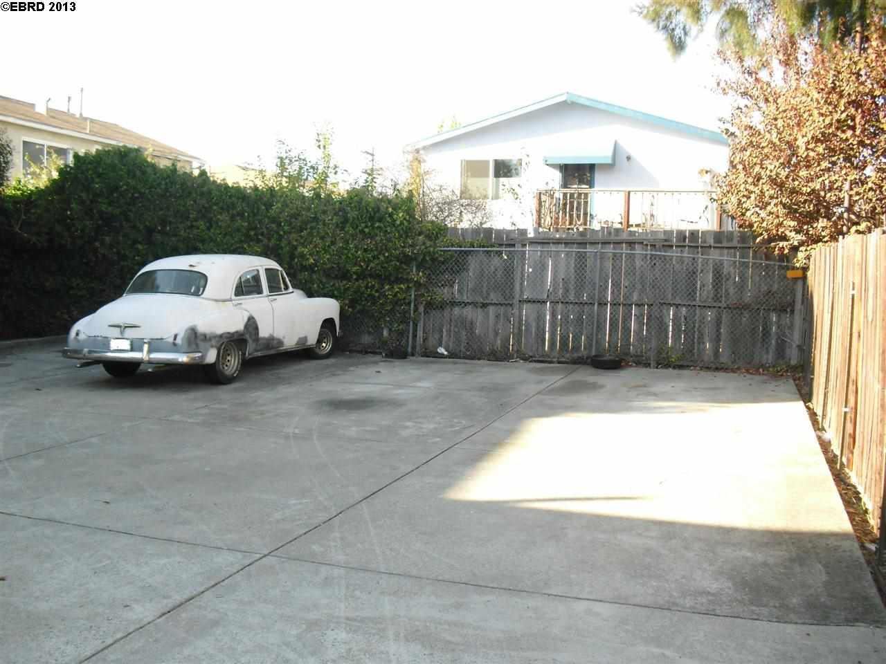 1607 PRINCE ST, BERKELEY, California 94703-2311, ,Comm Ri Multi-units 5+,For Sale,PRINCE ST,40637602