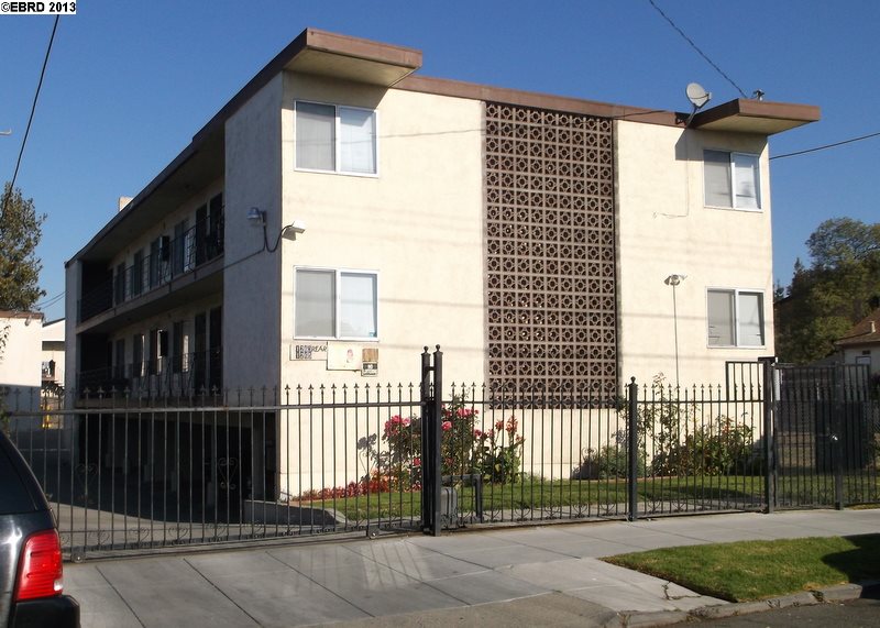 1263 82ND AVE, OAKLAND, California 94621-2431, ,Comm Ri Multi-units 5+,For Sale,82ND AVE,40637941