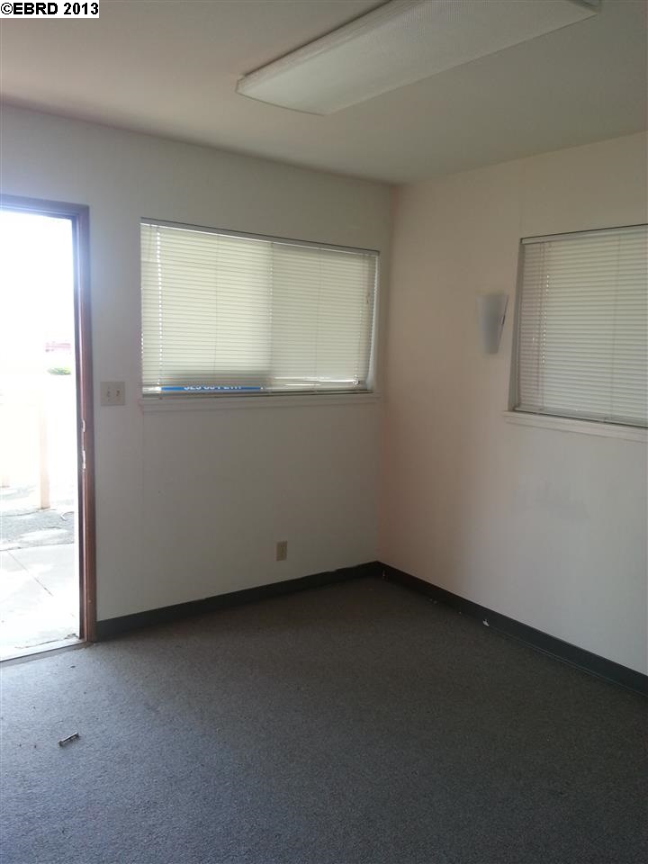 3796 RAILROAD AVE, PITTSBURG, California 94565-6528, ,Comm Industrial For Lease,For Rent,RAILROAD AVE,40938823