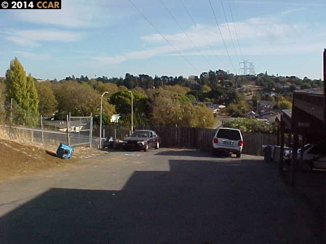100 AVIAN DR, VALLEJO, California 94591, ,Comm Ri Multi-units 5+,For Sale,AVIAN DR,40641817