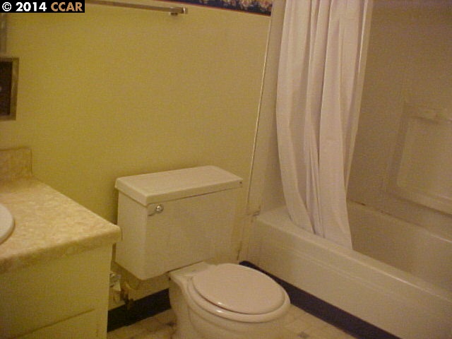 100 AVIAN DR, VALLEJO, California 94591, ,Comm Ri Multi-units 5+,For Sale,AVIAN DR,40641817